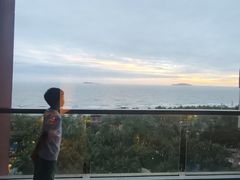 -三亚湾海居雅高铂尔曼度假酒店