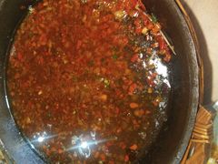 -阿瓦山寨·湘菜现炒·剁椒鱼头王(咸阳总店)