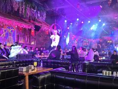 -喜鹊音乐酒馆(西街店)