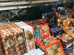 -VENCHI 闻绮(北京国贸商城店)