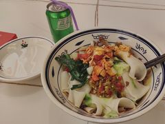 -阿瓦山寨·湘菜现炒·剁椒鱼头王(咸阳总店)