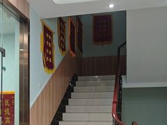 -瑞鹏宠物医院·内科·中兽医·骨科(苗圃店)