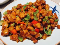 宫保鸡丁-小船渔村•大连菜•大连焖鱼(黄河路店)