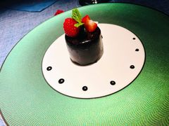 熔岩巧克力配香草冰淇淋-弦月窗LUNETTE BY AMANDA(复兴路店)