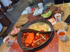 -赵美丽·重庆社区火锅·直营店(火车东站·中豪国际店)