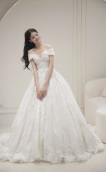 -LOVE SHINE婚纱·红鼎庄龙凤褂·妈妈装定制