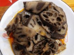 -李双猪·小龙虾·烧烤·羊肉煲(乐山店)