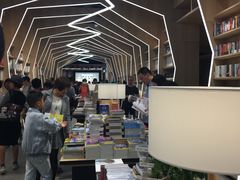 -覔书店(壹方城店)