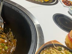 -人民公社铁锅炖·东北菜(卫国道店)
