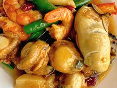 -巧克力渔家.小船海鲜胶东菜(万平口店)