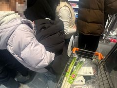 -胖东来生活广场(健康路店)