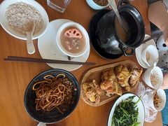 -莲餐厅·湖北菜·藕汤是头牌(愚园路店)