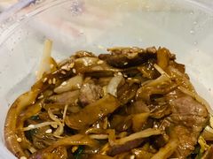 干炒牛河-煲王粤菜餐厅(中侨中心店)