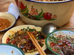 -拈签一笑黄牛肉辣卤串串