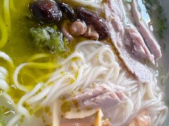 青花椒肘肉面-亮亮面馆(经六路店)