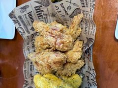 -BHC炸鸡(明洞总店)