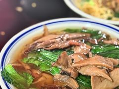 口蘑蔬菜汤-万三面馆(青龙正街太古里店)