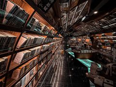 -钟书阁(珍园店)