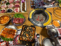 -青瓦炭韩潮烤肉(花园道店)