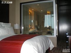 套房卧室-上海龙之梦万丽酒店