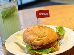 -必胜客(阿罗海店)