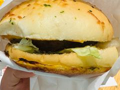 -必胜客(尹山湖歌林公园店)