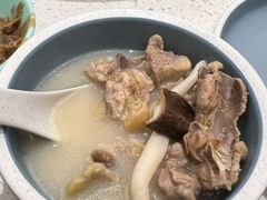 百合菌菇猪肚鸡-若爱猪肚鸡·啫啫煲(循礼门M+店)