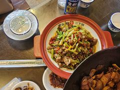 -富正毅三下锅·湘西韵味(天门山索道店)
