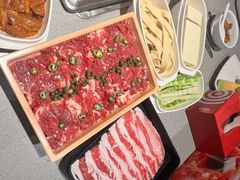 -海底捞火锅(新松江路生日主题店)