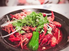 -虾弄弄海派小龙虾·牛羊蝎子火锅