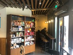-星巴克(西藏路店)
