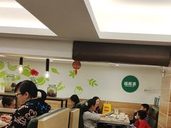 -佰搭果·广式茶餐厅(西华路店)