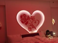 -广州花之恋城堡酒店