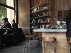 大堂-星巴克臻选(南京艾尚天地店)