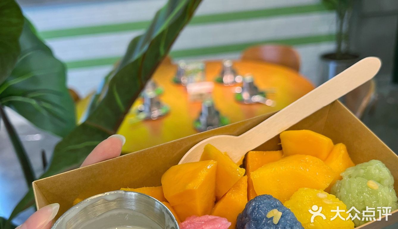 老板你是不是磕他泰？人均50泰国菜，送露楚