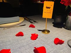 -弦月窗LUNETTE BY AMANDA(复兴路店)