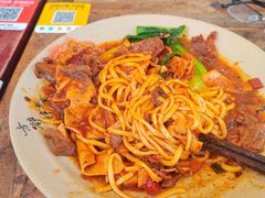 -方铲铲·成都板凳面(滨江银泰店)