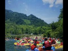 -安吉龙王山峡谷漂流