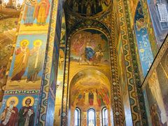 -滴血救世主教堂