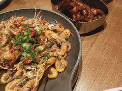 弄堂里的油爆河虾-弄堂里·寻味杭州(湖滨银泰in77C区店)