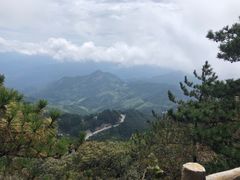 -罗田薄刀峰风景区