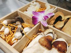 -生活如沸·顺德水牛奶火锅(大学路店)