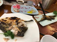 -青瓦餐厅·生鱼片·韩园烤肉(西塔店)