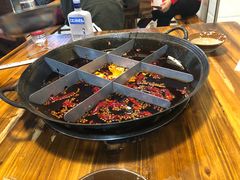 -利姐牧牛匠老火锅(兰花店)
