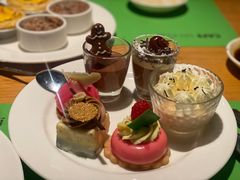 -两咖啡自助餐厅(静安香格里拉酒店)
