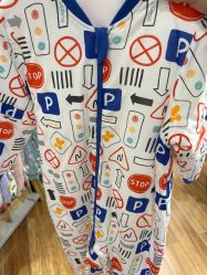 -孩子王(建邺金鹰世界店)