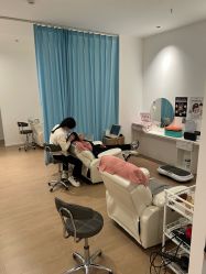 点击看大图 -舒欣头疗·俏丝谧语 白发脱发专业护理