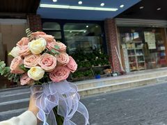 -亭亭鲜花店(中山北路店)