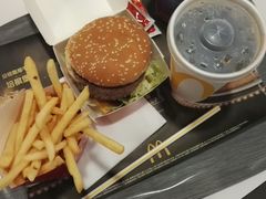 巨无霸套餐-麦当劳(宝山大厦店)