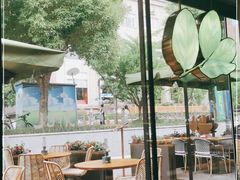 靠窗位-ELI FALAFEL Lebanese&Mediterranean黎巴嫩美食(富城路店)